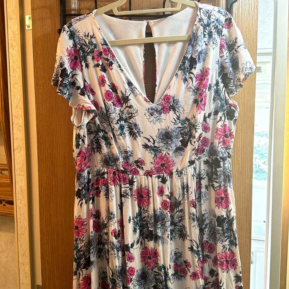 Torrid Calf length floral dress. Size 1 (1X)